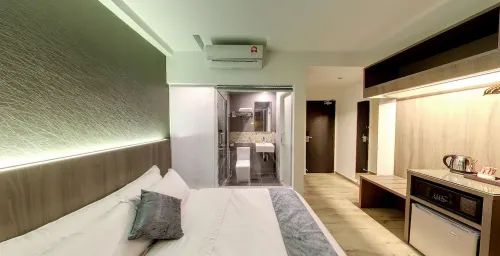 Flora by Crossroads Hotel Photos