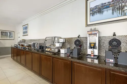 Best Western Oceanside Inn Dining Photos