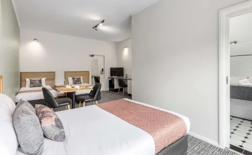 Best Western Geelong Motor Inn  Serviced Apartments Rooms Photos