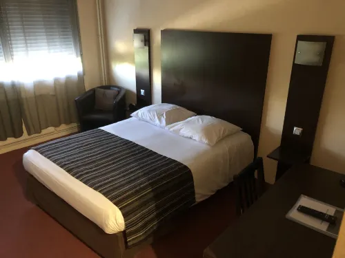 Adonis Lyon Est Hôtel Artys Photos