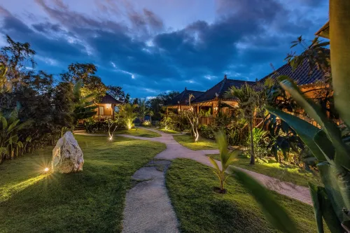 Royal Retreat Villa's Lembongan Exterior Photos