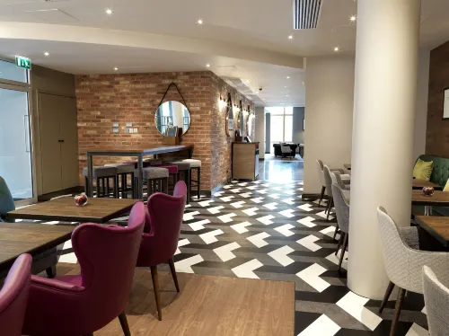Hilton Garden Inn Birmingham Brindleyplace Restauration Photos