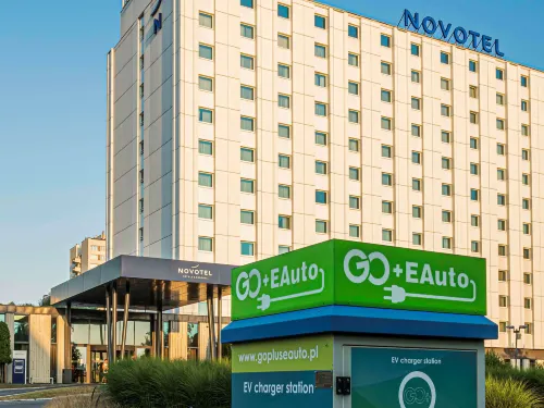 Novotel Krakow City West Exterior Photos