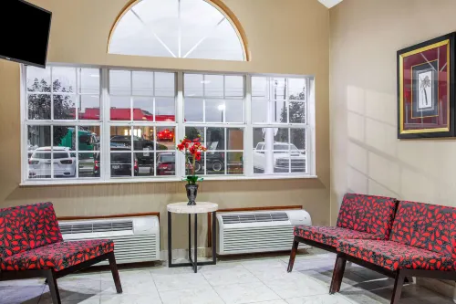 Microtel Inn & Suites by Wyndham Charleston WV Public Areas Photos