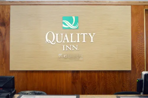 Quality Inn Yosemite Valley Gateway Public Areas Photos