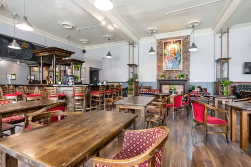 PH Hostel Liverpool Dining Photos
