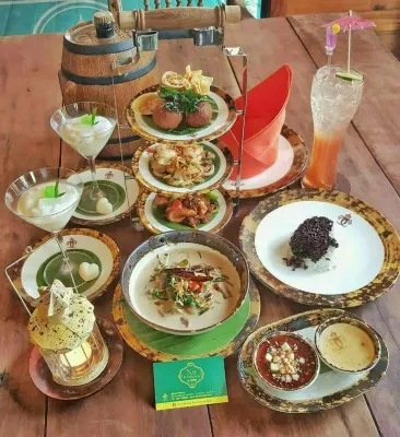 Chuchaiburi Sri Amphawa Dining Photos