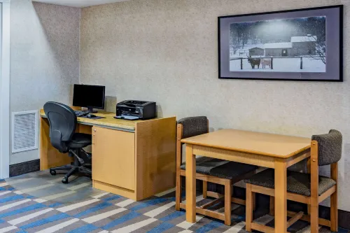 Microtel Inn & Suites by Wyndham Plattsburgh Khu vực công cộng Photos