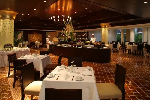 Phuket Graceland Resort and Spa Dining Photos