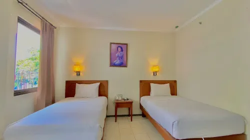 Pia Hotel Cirebon Værelser Photos