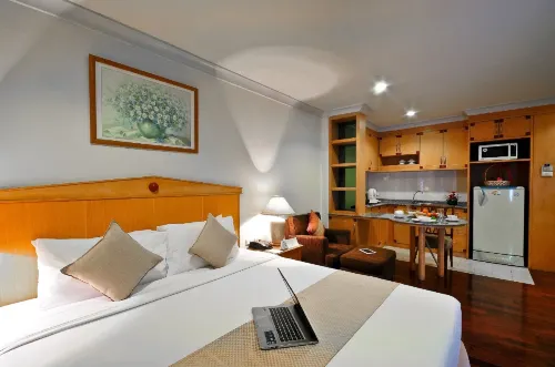 Admiral Suites Bangkok Photos