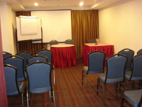 Crystal Crown Hotel JB Fasilitas Bisnis Photos