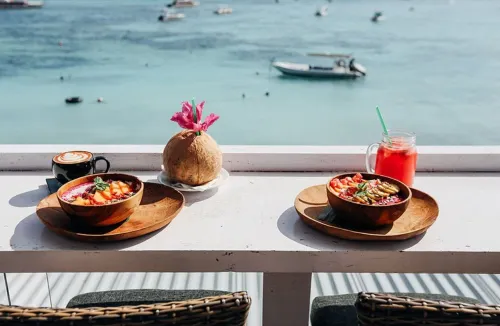 Batu Karang Lembongan Resort & Spa Dining Photos