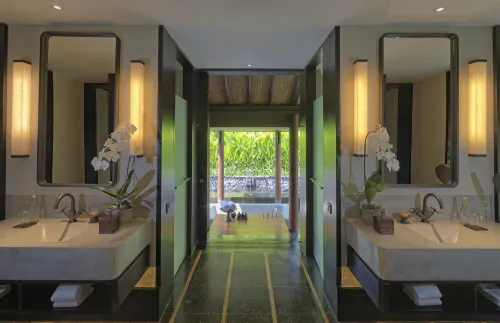The Legian Seminyak, Bali Kamar Photos