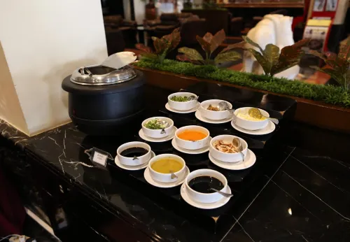 Golden Boutique Hotel Melawai Makanan Photos