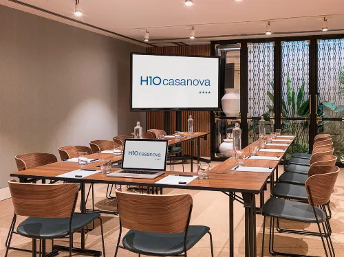 H10 Casanova Business Photos