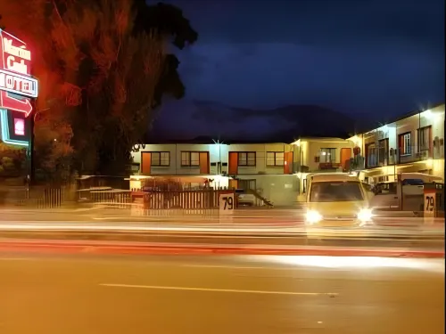Martin Cash Motel Near Hotel Photos