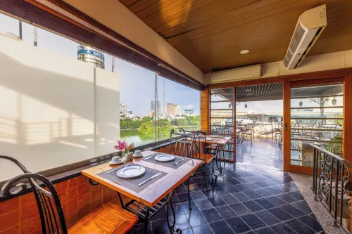 Centre Point Hanoi Hotel Restauration Photos
