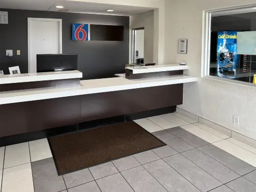 Motel 6 Murfreesboro, TN Public Areas Photos