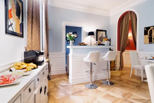 La Maison du Sage Dining Photos