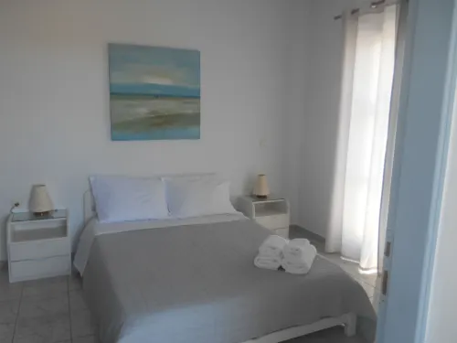 Elea Milos Chambres Photos