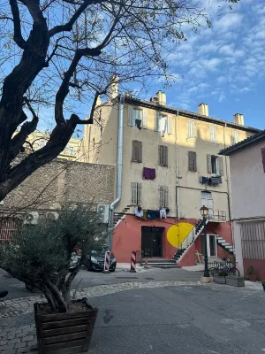 Hostel Vertigo Vieux-Port Extérieur Photos