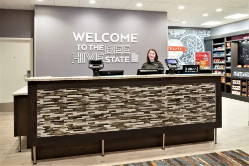 Hampton Inn and Suites by Hilton Logan Public Areas Photos