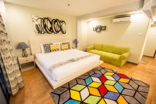 Almont City Hotel Photos