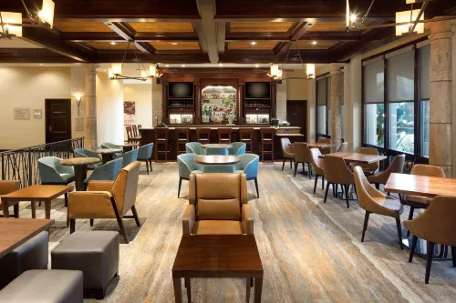 DoubleTree by Hilton Ontario Airport Espaces publics Photos