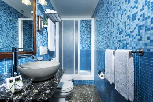 Golden Tulip Rome Piram Camere Photos
