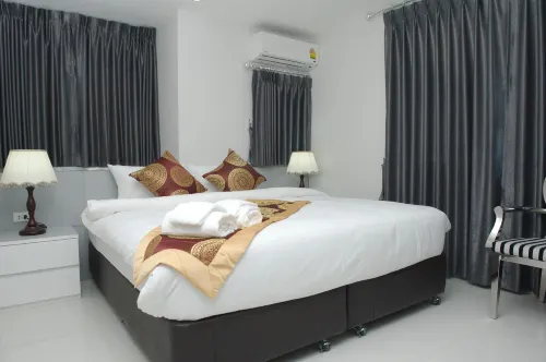 Top High Airport Link Hotel, Bangkok Photos