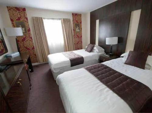 Ramada by Wyndham Oldbury Birmingham Photos
