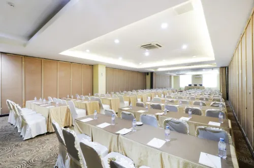 Grand Kanaya Hotel مرافق الأعمال Photos
