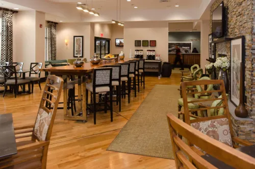 Hampton Inn Hickory Dining Photos