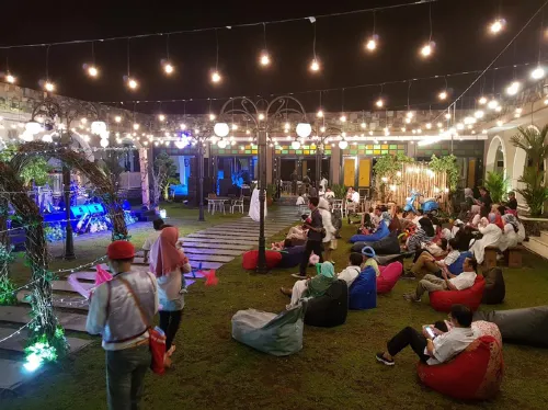 The Westlake Resort Jogja Area Publik Photos