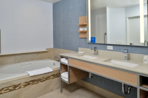 Hilton Garden Inn Napa Photos