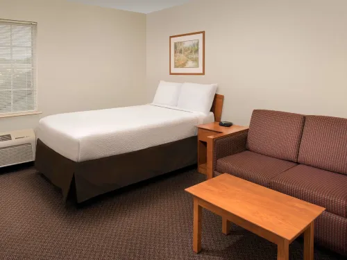 WoodSpring Suites Raleigh Apex Rooms Photos