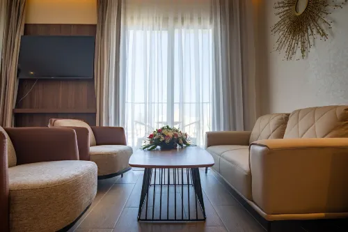 Leonardo Boutique Hotel Larnaca Photos