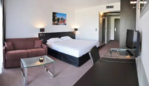 Golden Tulip Pornic Camere Photos