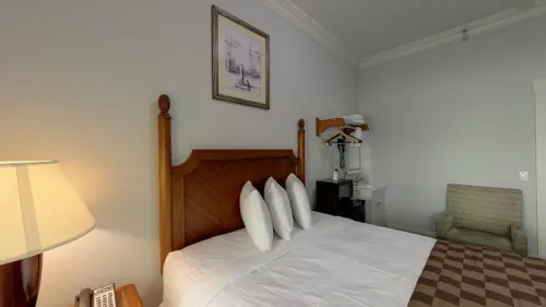 Warfield Hotel Photos