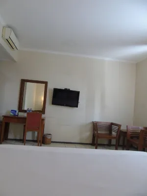 Pia Hotel Cirebon Rum Photos