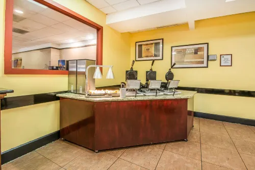 Comfort Inn & Suites Kissimmee by the Parks تناول الطعام Photos