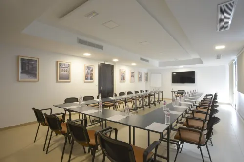 Maia Hotel Suites Business Facilities Photos