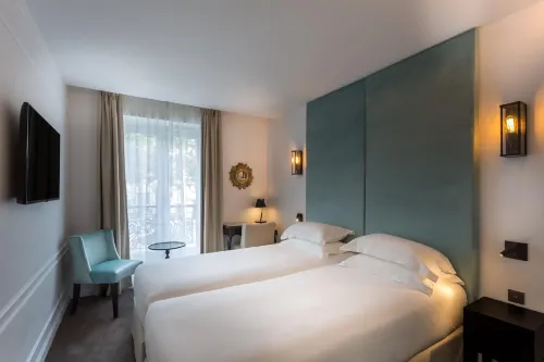 Hotel La Comtesse Tour Eiffel Rooms Photos