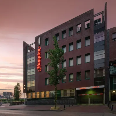 Hampton by Hilton Amsterdam Centre East Exterior Photos