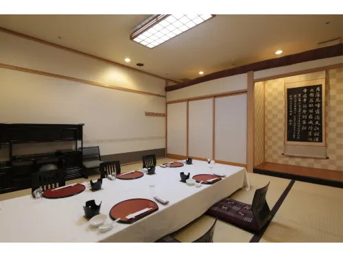 Nogami President Hotel Restauration Photos