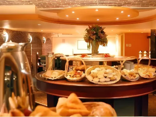 Dukes' Academie Brugge - by Dukes' Hotel Collection Mahlzeiten Photos