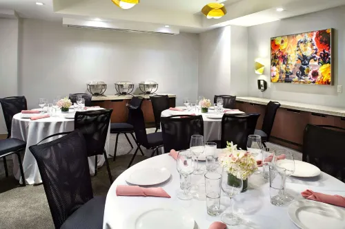 Cambria Hotel New York - Chelsea Restauration Photos