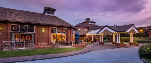Hilton East Midlands Airport Exterior Photos