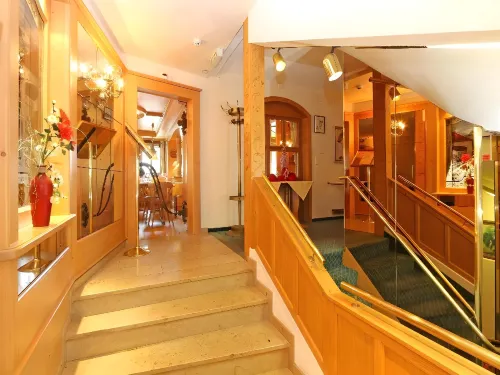 Grichting Hotel & Serviced Apartments Khu vực công cộng Photos